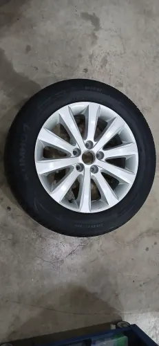 Roda com pneu Aro 17 Azera