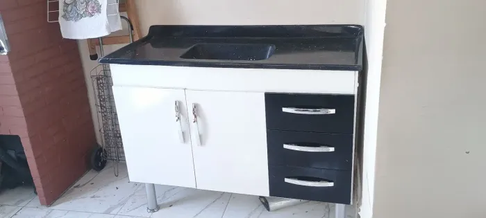 Gabinete com pia