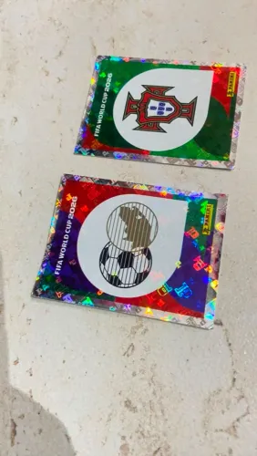 Escudo dos países em ótimo estado e a preço de banana