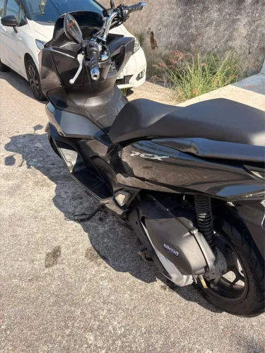 Honda PCX 2024 - Apenas 8 mil km