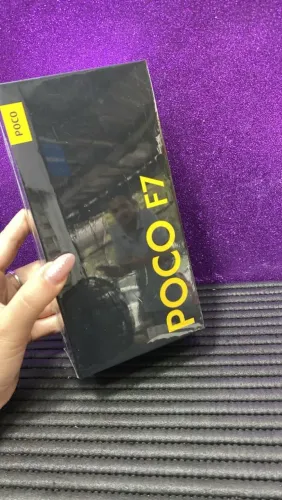 POCO F7 LACRADO 