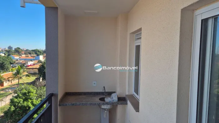 Apartamento novo com 2 dorm. e 2 banheiros para alugar, 61 m² por R$ 3.550/mês - Santa Ter