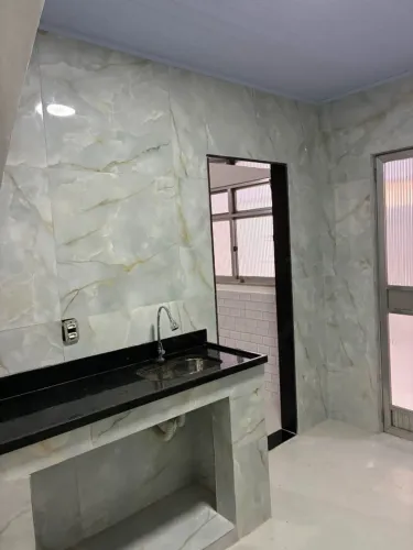 Casa Galo Branco - Oportunidade única REFORMADA