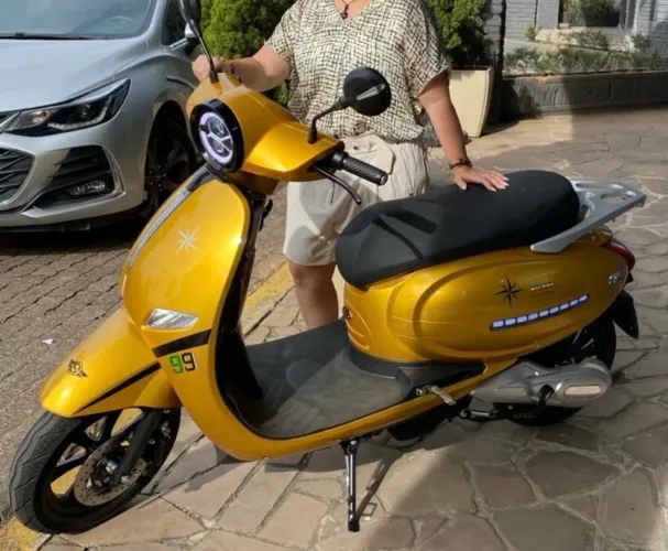 Moto elétrica 