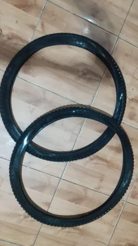PNEU em perfeito estado, 100% novo!!!