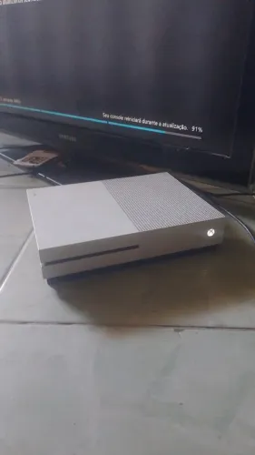 Xbox one s (sem controle)