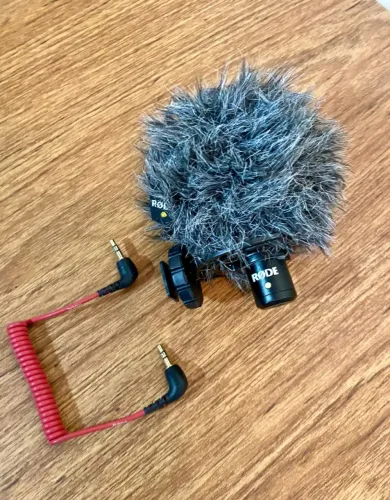 Microfone RØDE VideoMicro Compacto On-Camera - Seminovo (Impecável!)