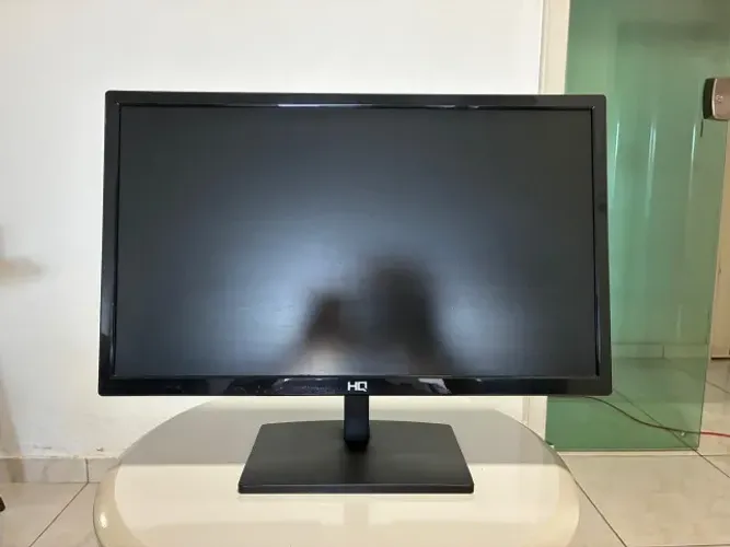Monitor e teclado gamer