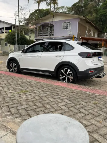 Volkswagen Nivus Highline 1.0 200 TSI Flex AUT 2021