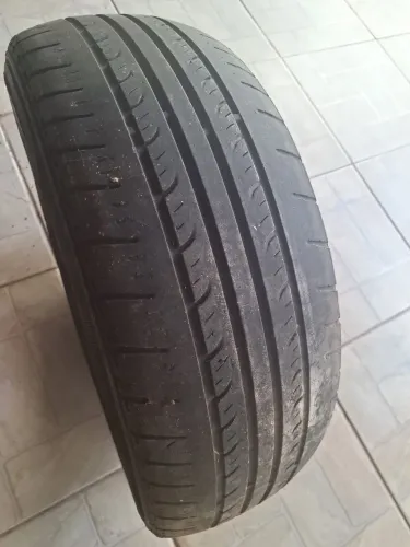 Pneu 185/60 r15 em bo. Estado