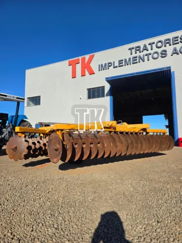 cod. 1372 GRADE NIVELADORA DE CONTROLE 44 DISCOS BALDAN 2016 - Tk Tratores Nova Andradina-