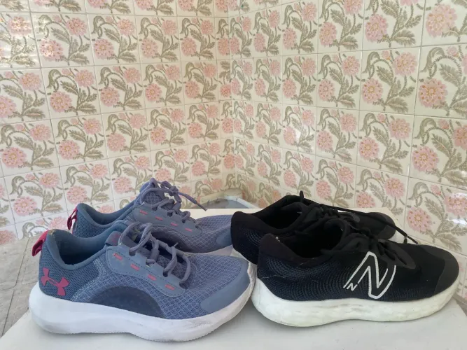 2 tênis new balance under original