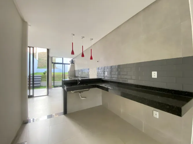Casa de 3 quartos a venda bairro São Pedro próximo a UFJF