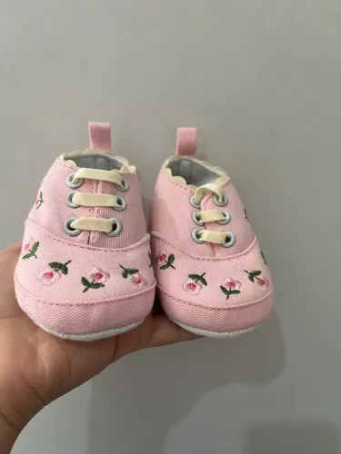 Kit 3 sapatinhos de bebê