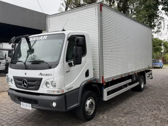 Mercedes-benz Accelo 2025