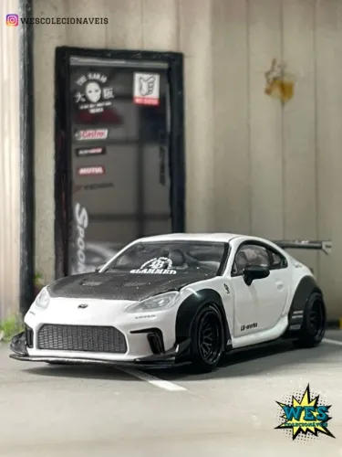 Mini GT Toyota GR86 LB Nation