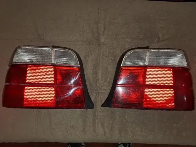 Par de lanterna traseira BMW E36 Compact 323 Original BMW Bicolor 318ti