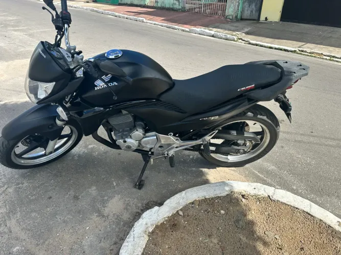 Honda cb 300r abaixo da tabela fipe 