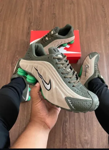 Nike shox 4 molas 