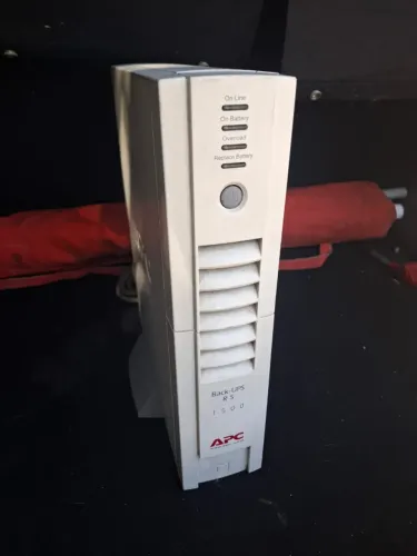 Nobreak APC Back-UPS 1500 Modelo BR1500 PARA CONSERTO