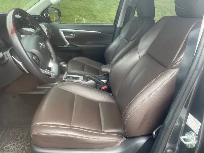Toyota Hilux SW4 SRV 4X2 2.7 Flex 16V Aut. 2020