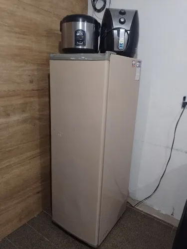 Geladeira Consul slim 230 litros 127v
