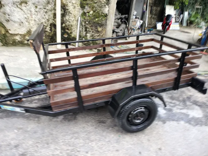 Vendo carretinha 2 em 1 carga e moto