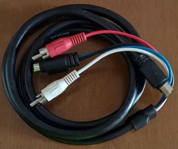 Cabo de Áudio e Vídeo S-Video + RCA (Stereo)