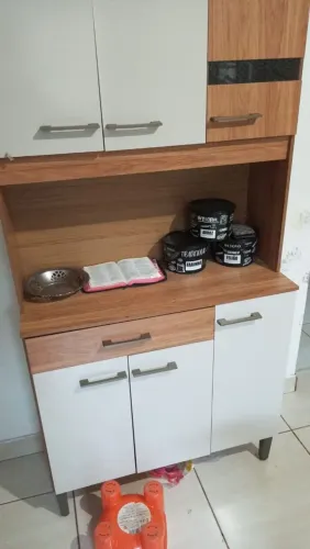 Armário semi novo
