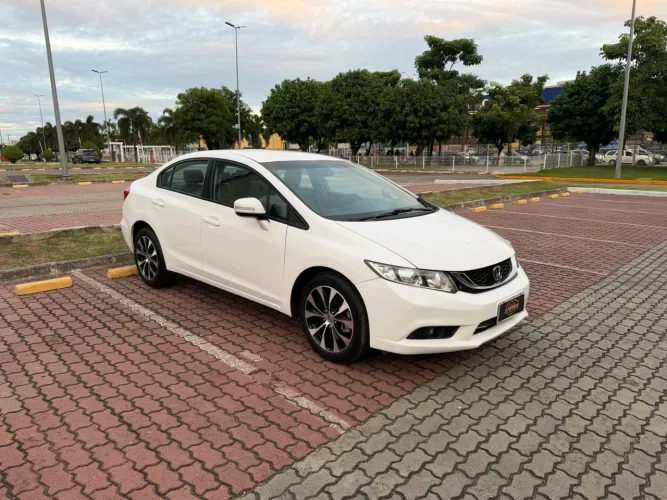 Honda Civic Sedan LXR 2.0 Flexone 16V Aut. 4P 2016