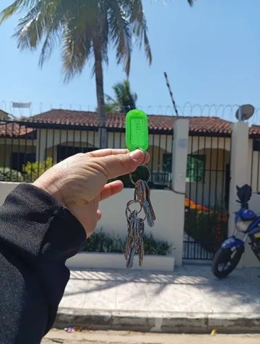 Oportunidade. Casa 3 QTOS Conj Tiradentes Aleixo 