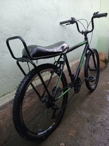 Bicicleta aro 26 de marcha 