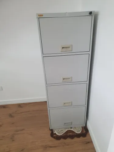 Armário de aço 4 gavetas com chave