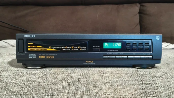 Cd player Phillips AK 601 novinho
