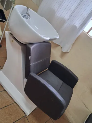 Lavatório para salão com aquecedor incluso