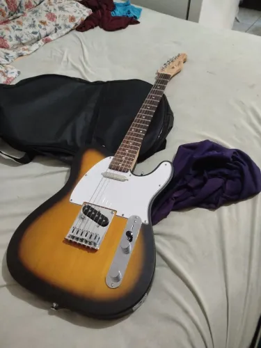 Guitarra Telecaster Squier by Fender