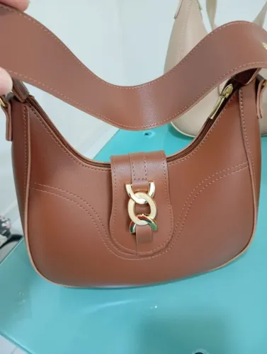 Vende bolsas zero em promoção