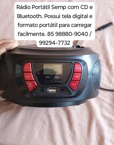 Rádio Portátil Semp com CD e Bluetooth.