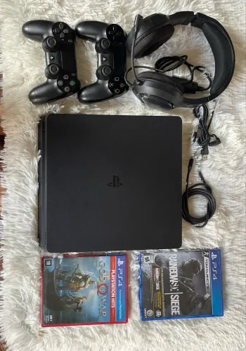Ps4 slim