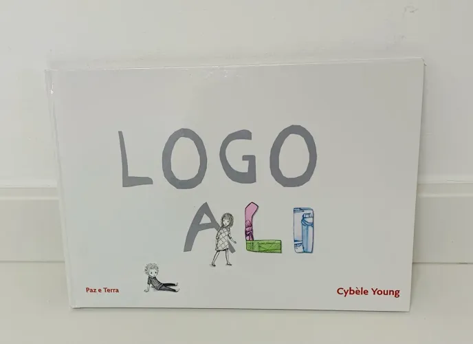 Logo Ali - escrito e ilustrado por Cybèle Young - excelente estado -capa dura