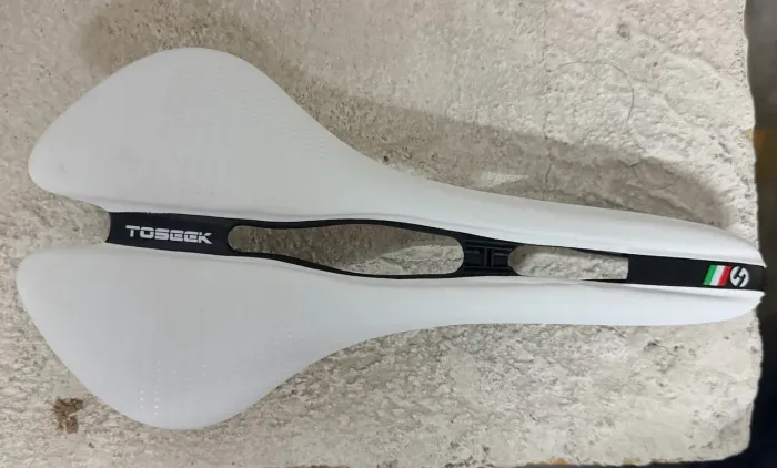 Selim TOSEEK Branco Ultraleve para Bicicleta MTB/Road