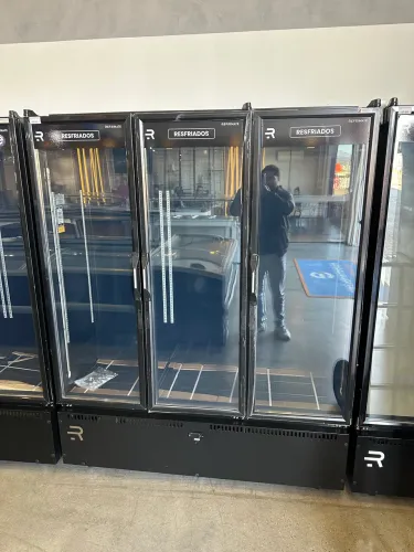 Auto serviço 3 portas 950L full Back - refrimate