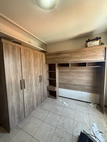 Sofá, guarda roupas, rack a venda