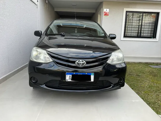 Toyota Etios X 1.3 Flex 16V 5P Mec. 2013