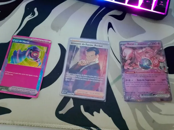 Kit cartas Pokémon 223 cartas e cartas raras