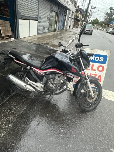TITAN 2021 único dono