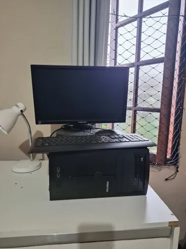 PC (monitor, CPU, mouse e teclado)