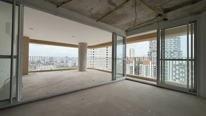 APARTAMENTO À VENDA NA VILA MADALENA, 3 SUÍTES. 3 VAGAS DE GARAGEM + DEPÓSITO.