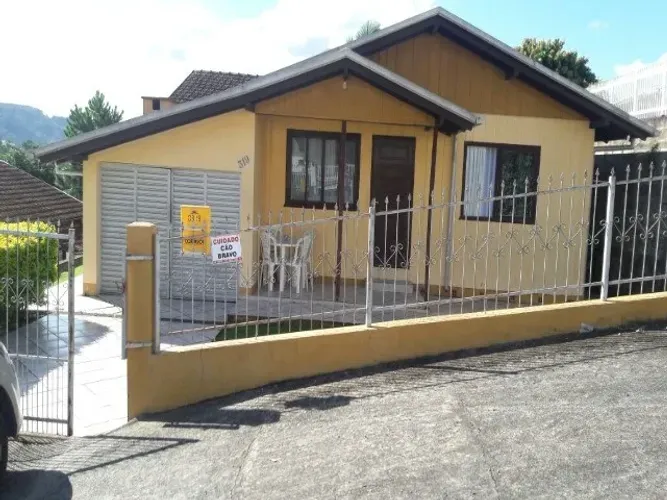 VENDA OU TROCA CASA MISTA 3 QUARTOS NO BAIRRO BOA VISTA EM ITUPORANGA SC