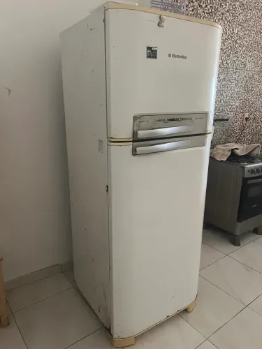 Geladeira Electrolux Frost Free Duplex 371 Litros